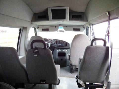 2004 Ford E-Series E-250