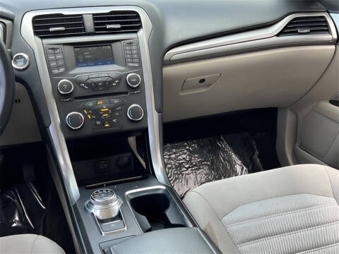 2018 Ford Fusion Hybrid SE