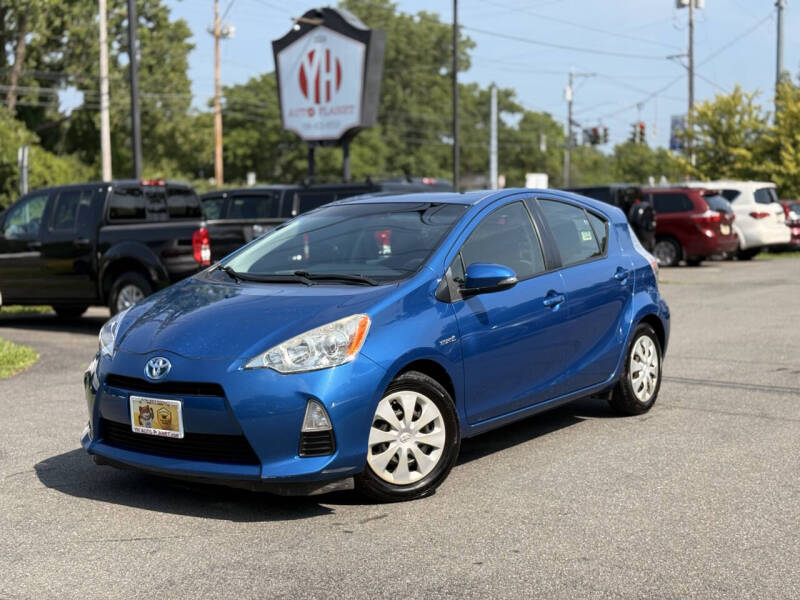 2012 Toyota Prius c Three