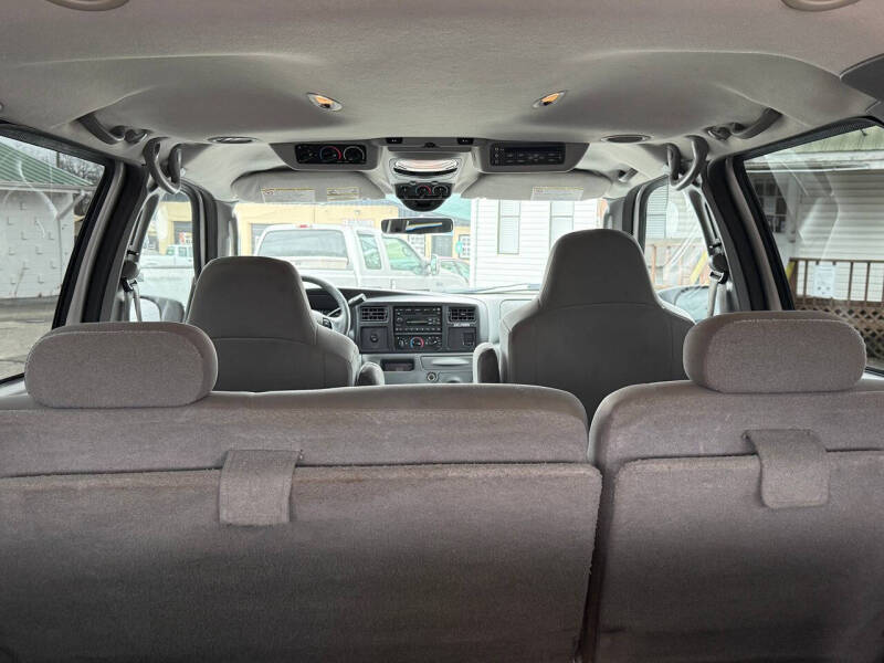 2005 Ford Excursion XLT