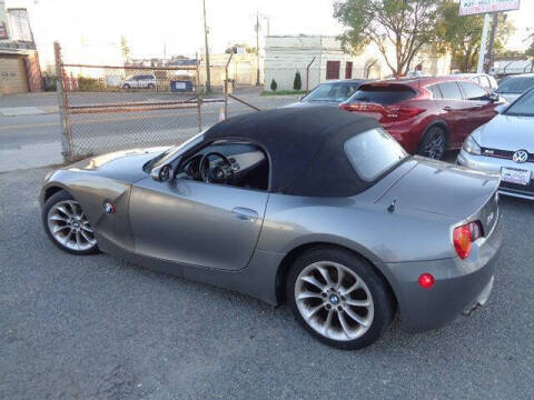 2003 BMW Z4 2.5i