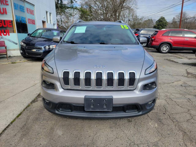 2015 Jeep Cherokee for sale at DAGO'S AUTO SALES LLC in Dalton, GA