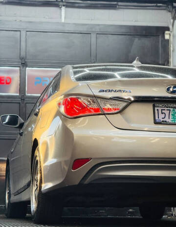 2012 Hyundai Sonata Hybrid