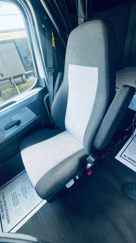 2019 Freightliner Cascadia