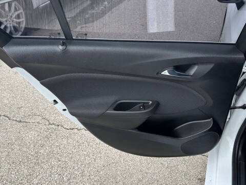 2017 Chevrolet Cruze LT Auto