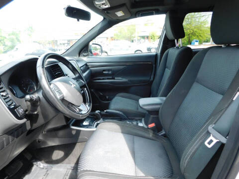 2018 Mitsubishi Outlander LE