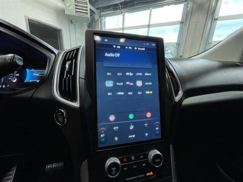 2022 Ford Edge SE