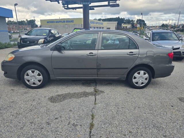 2006 Toyota Corolla for sale at QUEENSGATE AUTO SALES in York, PA