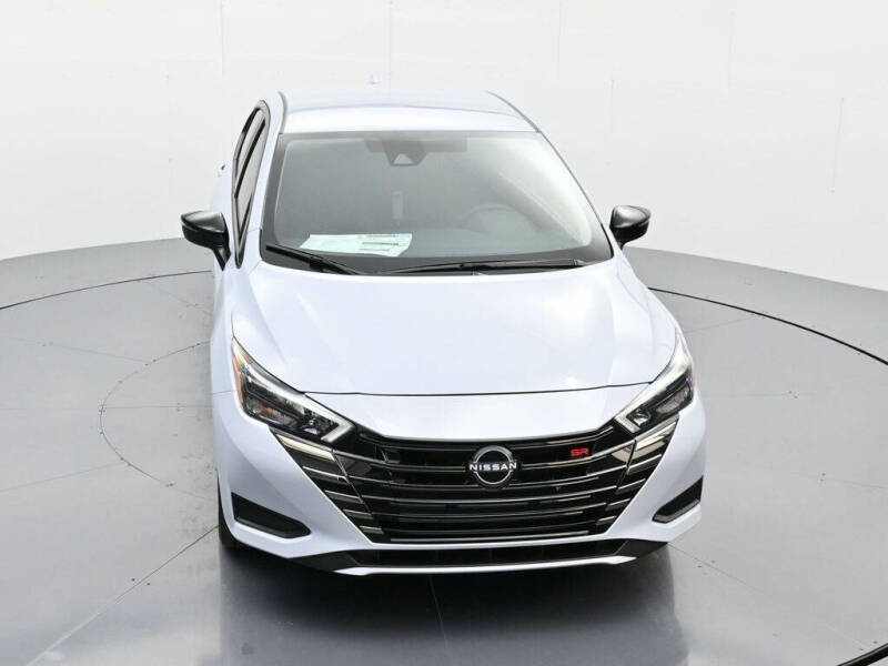 2025 Nissan Versa SR