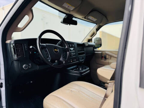 2020 Chevrolet Express 3500