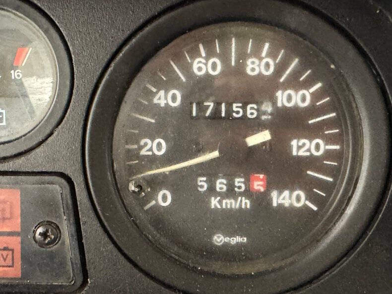 1987 Land Rover Defender