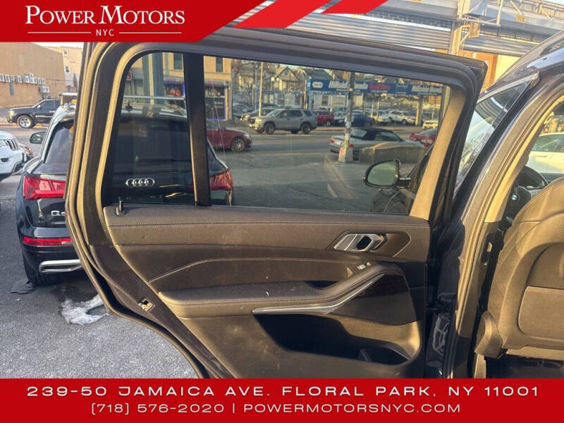 2021 BMW X7 xDrive40i