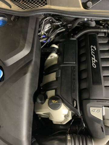 2017 Porsche Cayenne Turbo