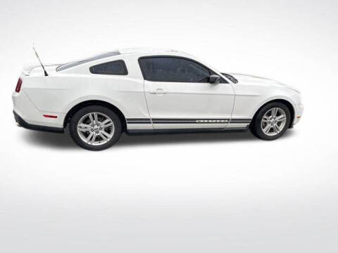 2010 Ford Mustang V6