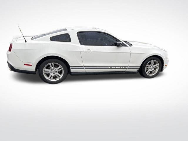 2010 Ford Mustang V6