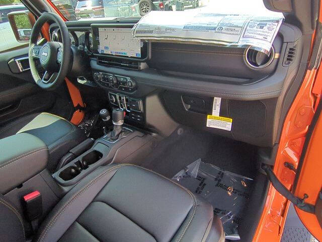 2025 Jeep Gladiator High Tide