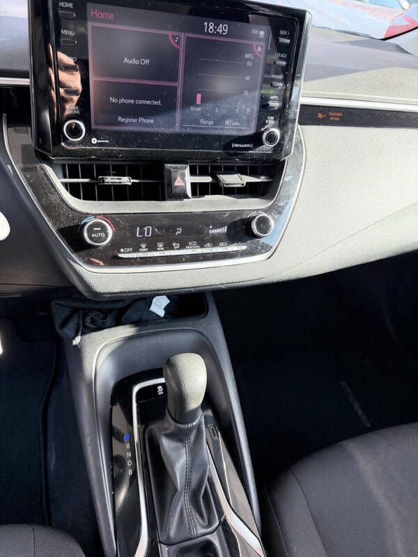 2022 Toyota Corolla LE