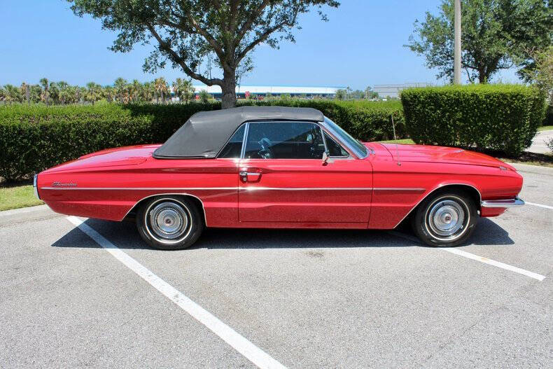 1966 Ford Thunderbird