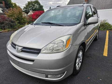 2005 Toyota Sienna for sale at AutoBay Ohio in Akron OH