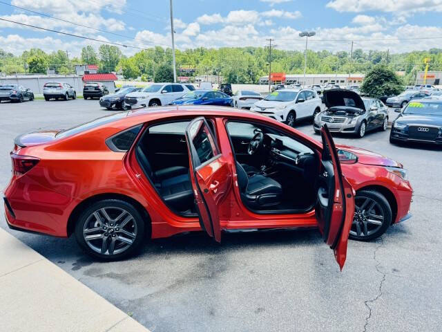 2021 Kia Forte GT Line