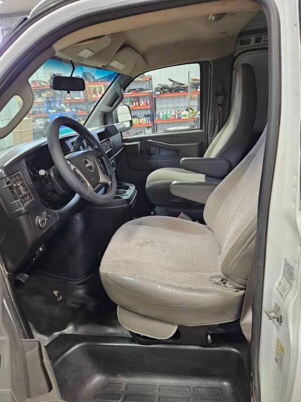 2018 GMC Savana 2500