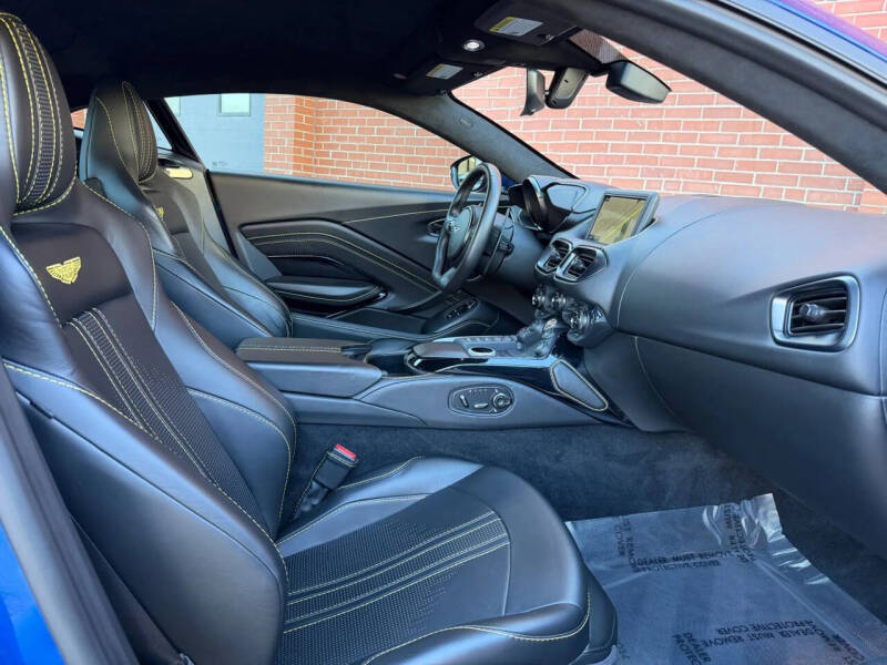 2019 Aston Martin Vantage