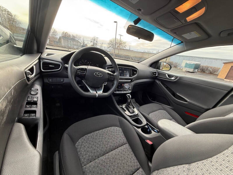 2019 Hyundai Ioniq Hybrid Blue