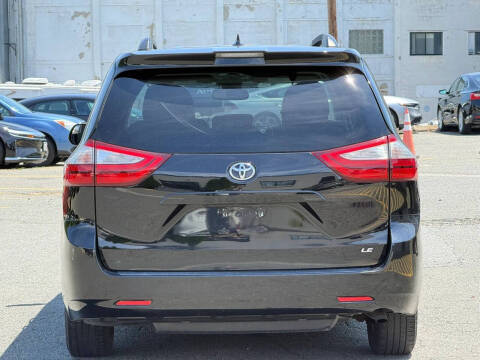 2018 Toyota Sienna