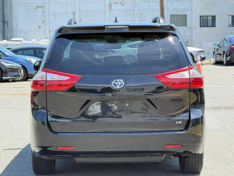2018 Toyota Sienna