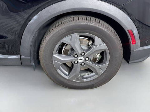 2022 Ford Mustang Mach-E Select