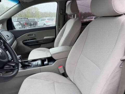 2018 Kia Sedona L