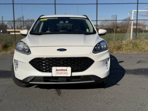 2020 Ford Escape Titanium