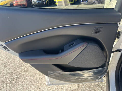 2025 Ford Mustang Mach-E Premium