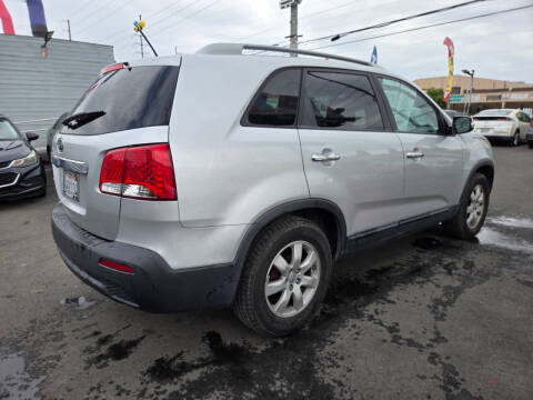 2012 Kia Sorento LX