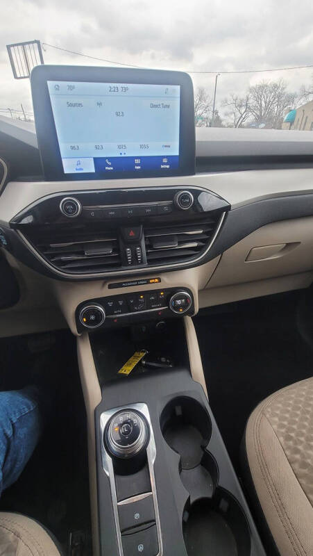 2020 Ford Escape SE