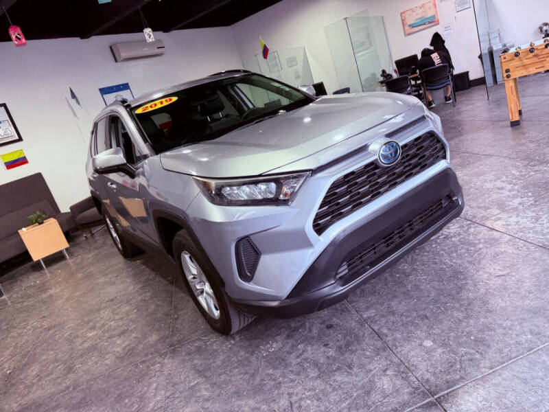 2019 Toyota RAV4 Hybrid LE