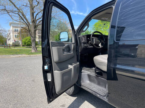 2018 Chevrolet Express 2500