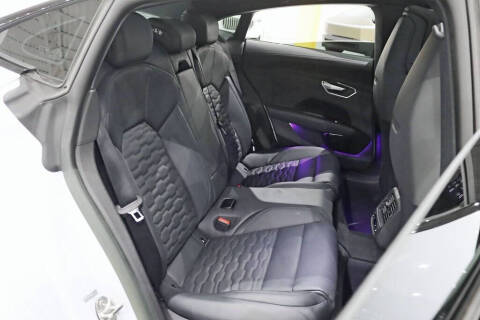 2023 Audi e-tron GT quattro Premium Plus