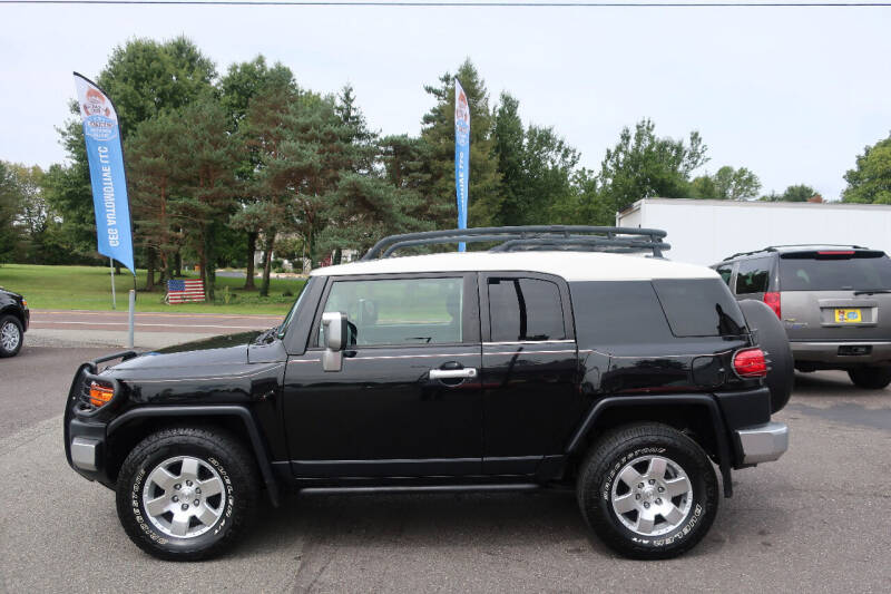 2007 Toyota FJ Cruiser for sale at GEG Automotive in Gilbertsville PA