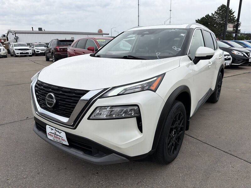 2021 Nissan Rogue SV