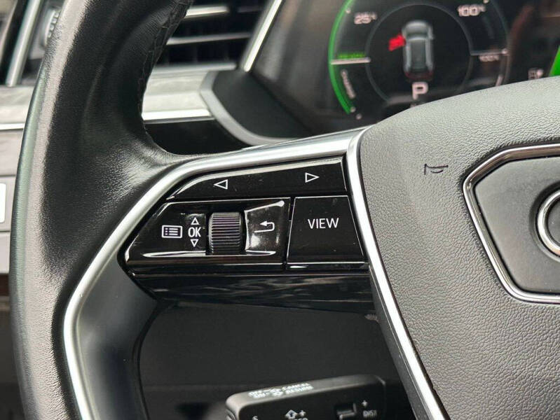 2024 Audi Q8 e-tron quattro Premium Plus