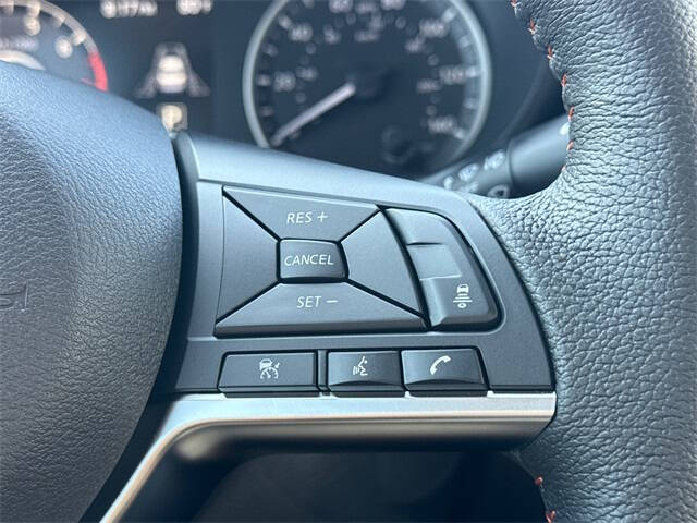 2025 Nissan Versa SR