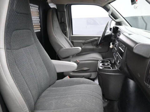 2024 Chevrolet Express 2500