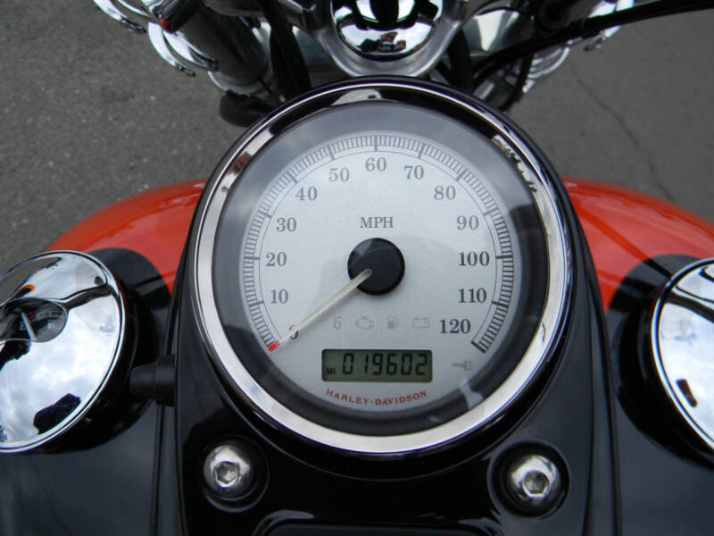 2010 Harley-Davidson Wide Glide