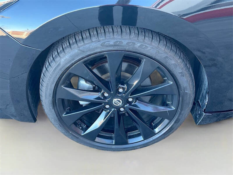 2022 Nissan Maxima 3.5 SR