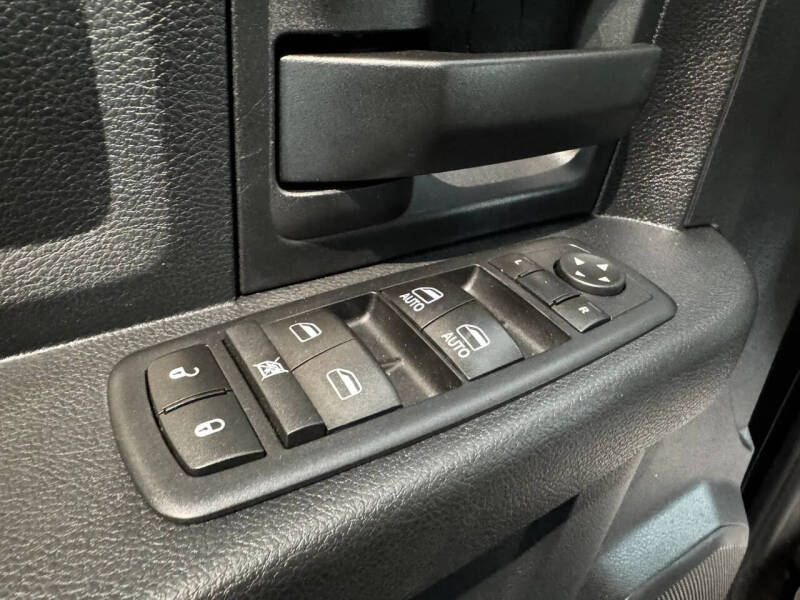 2017 RAM 1500 Express