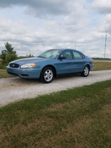 2006 Ford Taurus for sale at WESTSIDE GARAGE LLC in Keokuk IA