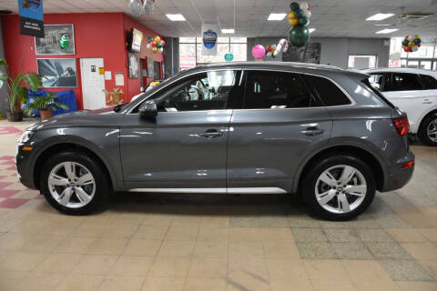 2018 Audi Q5 2.0T quattro Premium Plus