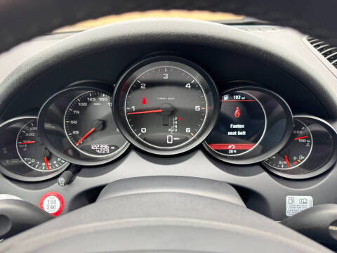 2014 Porsche Cayenne Platinum Diesel