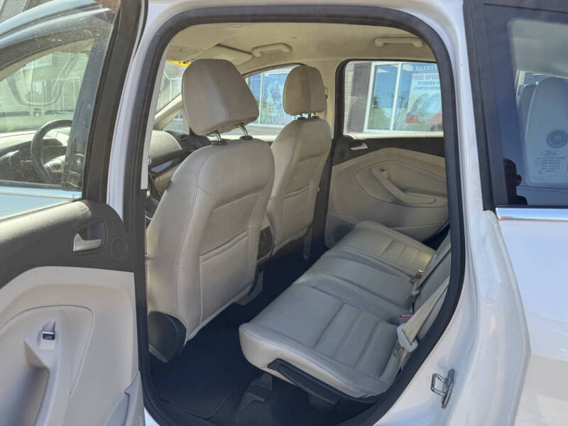 2017 Ford C-MAX Energi Titanium